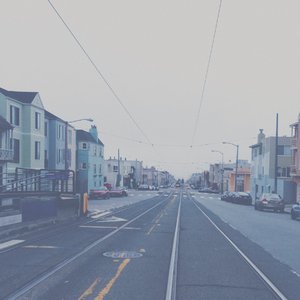 大炕上破苞流血
